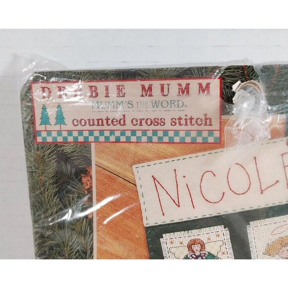 Dimensions Debbie Mumm Counted Cross Stitch Peace on Earth Angels Stocking - Picture 2 of 6